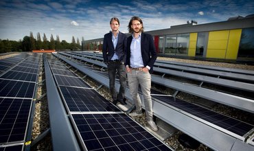 150625-parool-zonnedak-Amstelveen-College.jpg