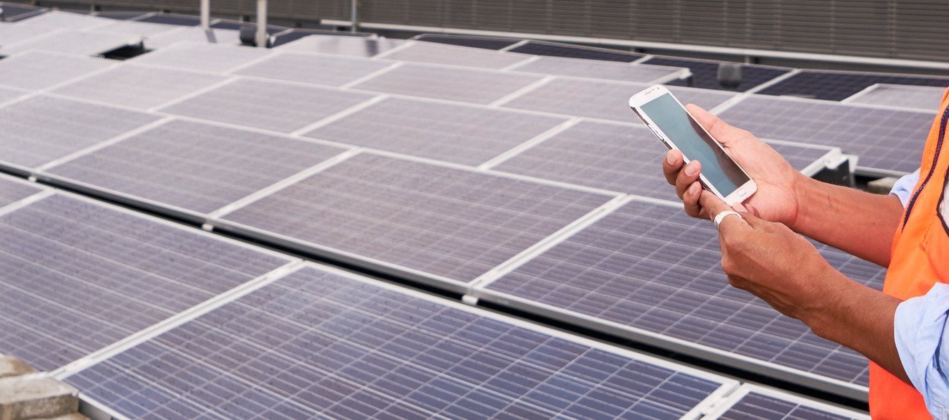 Monitoring_solar_desktop_1348_597.jpeg