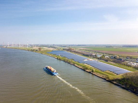 Overzichtsfoto-Zonnepark-Transberg-foto-TPSolar-572x428.png